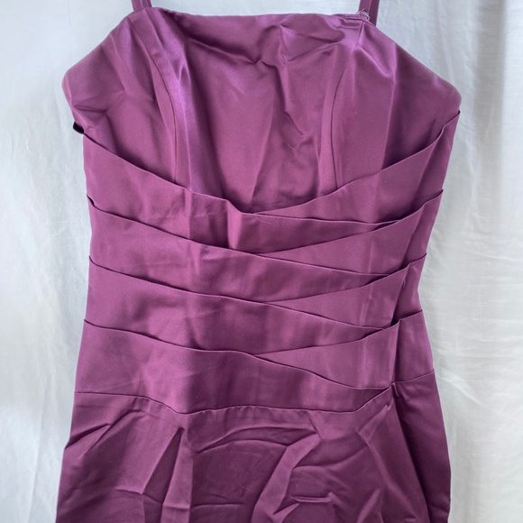 DaVinci Formal Satin Dress Size: 8 - Picture 6 of 14